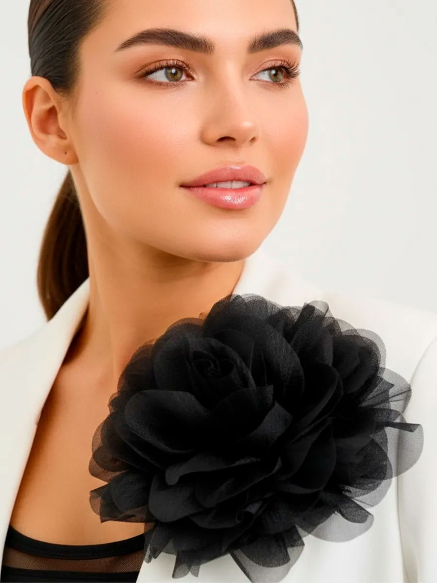 Брошь цветок из шелка и фоамирана для стильного образа - 1