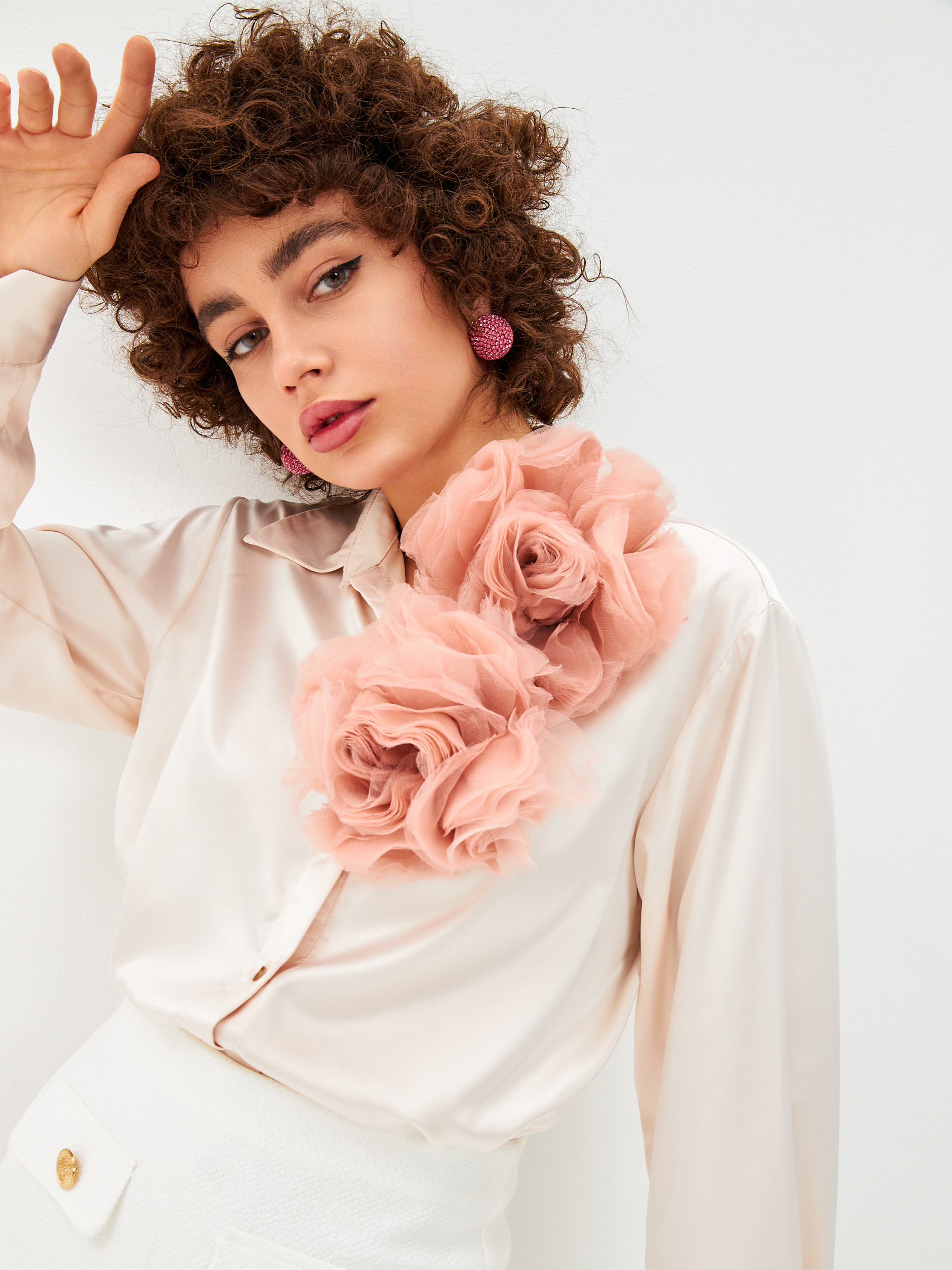 Брошь цветок для создания креативного повседневного стиля - 1