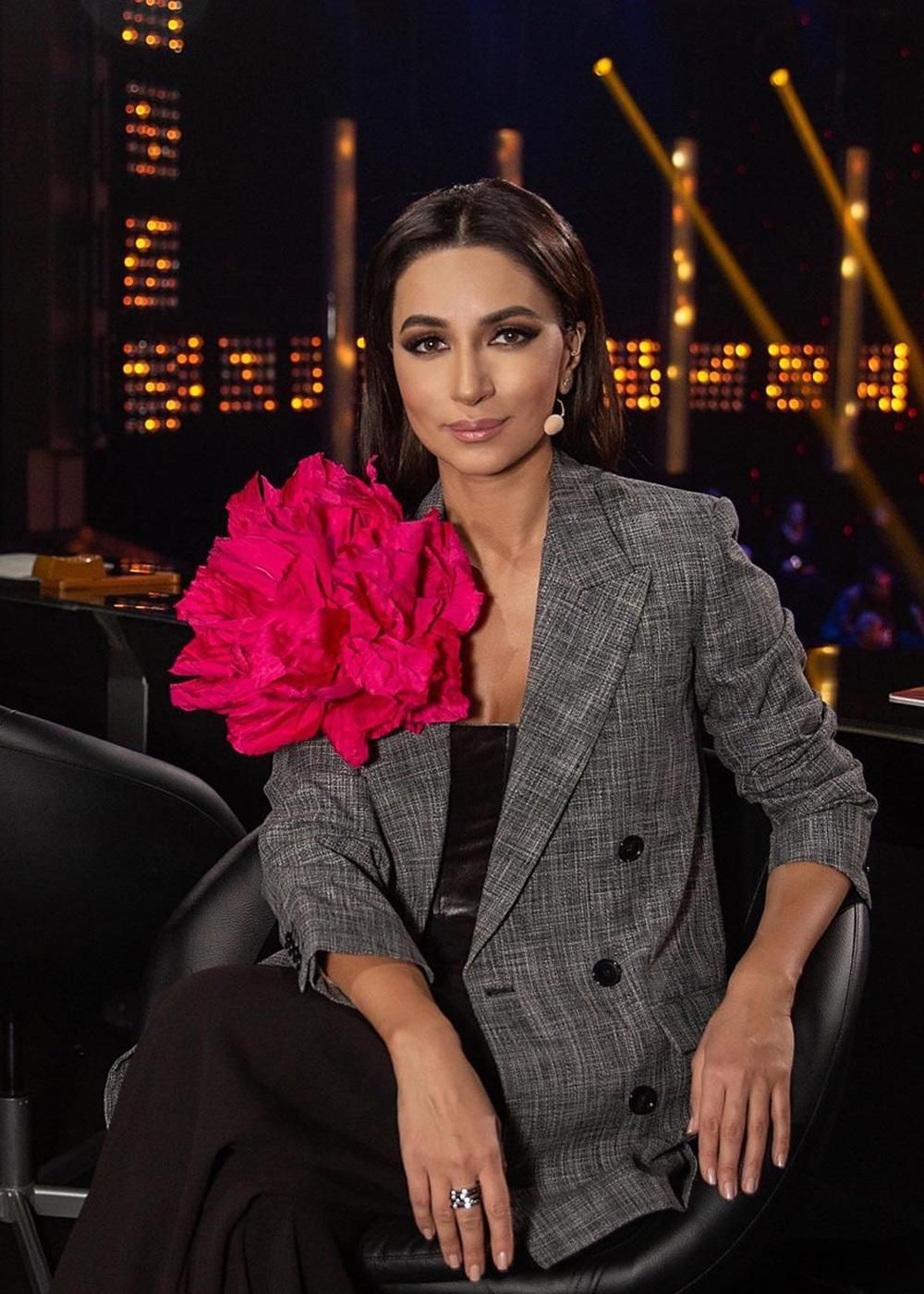 Брошь цветок для стильного офисного образа - 1