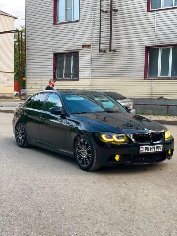 BMW E90 3 литра