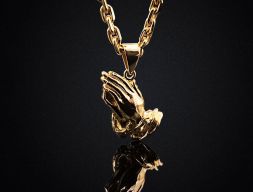 Подвеска Praing hands 3D модель