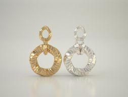 Золотая подвеска 3D модель