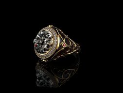 Мужское кольцо со львом и бриллиантами 3D модель