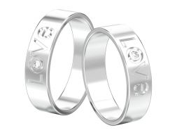 Набор из двух любовных колец с драгоценными камнями 3D модель