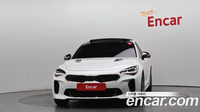 Kia Stinger, фото 1