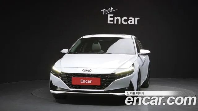 Hyundai Elantra, фото 1