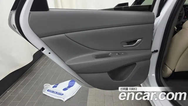 Hyundai Elantra, фото 3