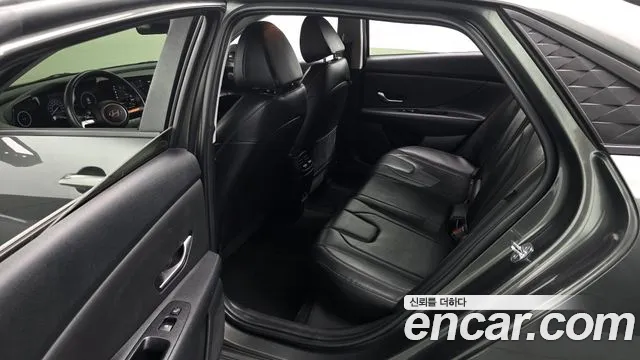Hyundai Elantra, фото 13