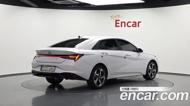 Hyundai Elantra, фото 11