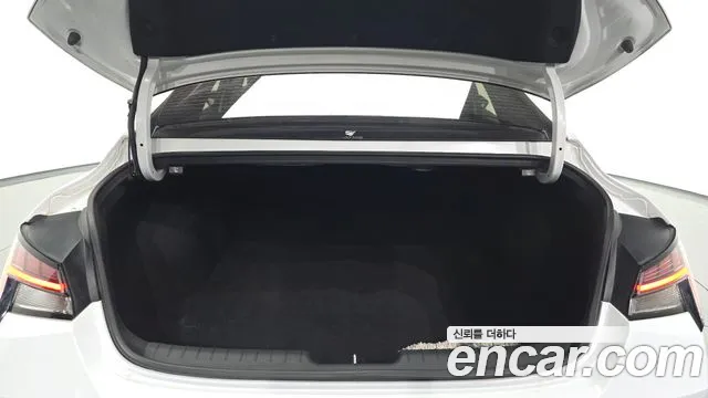 Hyundai Elantra, фото 23