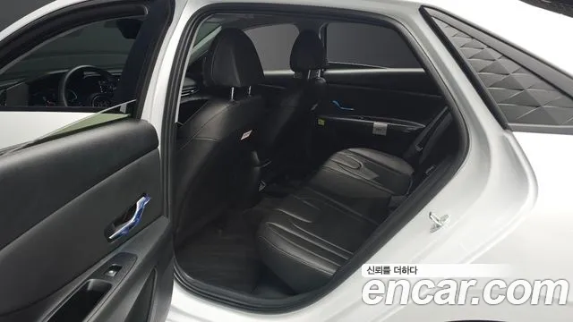 Hyundai The New Avante Hybrid (CN7), фото 11
