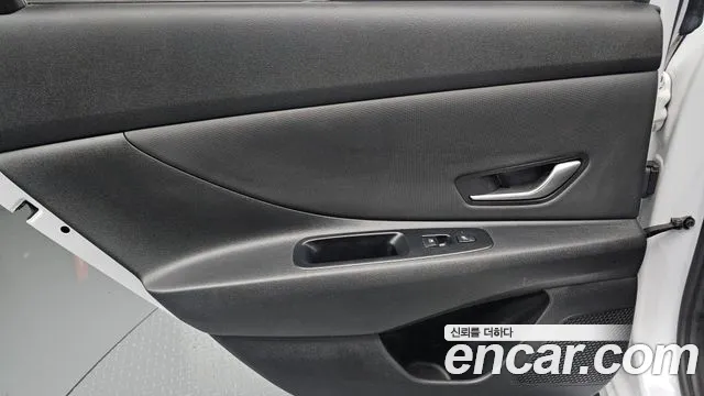 Hyundai Elantra, фото 31
