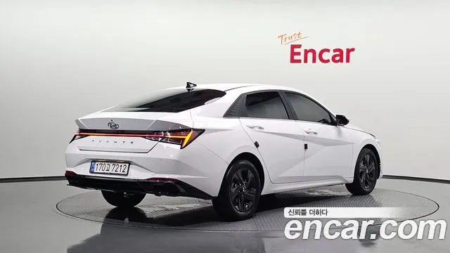 Hyundai Elantra, фото 1