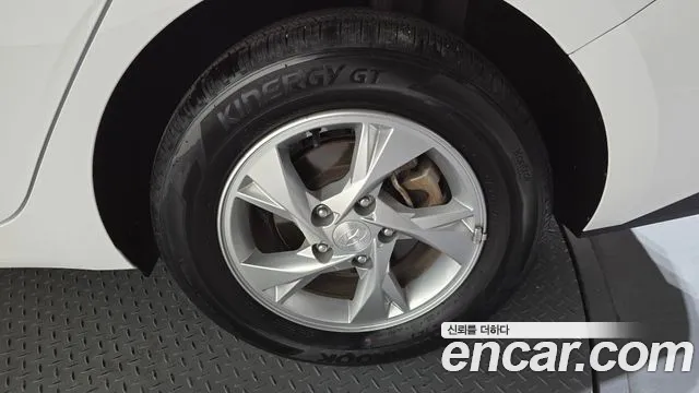 Hyundai Elantra, фото 11