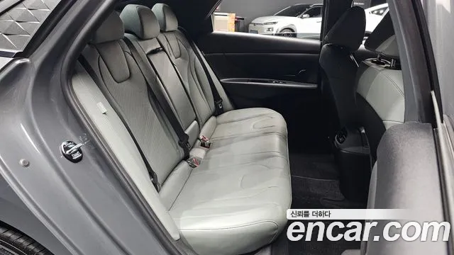 Hyundai Elantra, фото 11