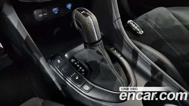 Hyundai Veloster, фото 8