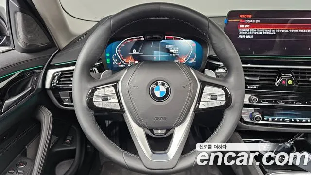 BMW 5 Series (G30), фото 12