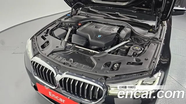BMW 5 Series (G30), фото 5