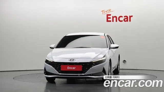 Hyundai Elantra, фото 1