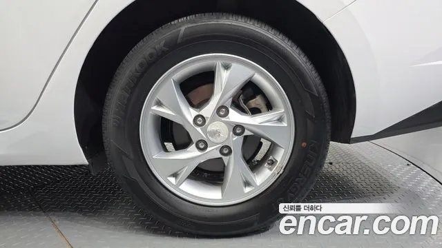 Hyundai Elantra, фото 8
