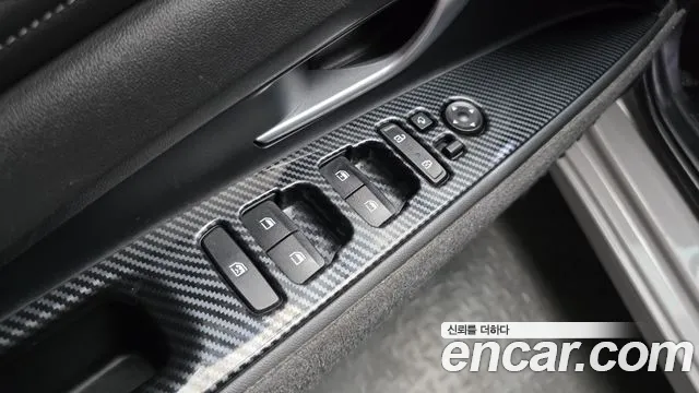Hyundai Elantra Hybrid, фото 24