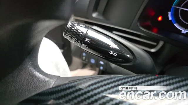 Hyundai Elantra Hybrid, фото 26