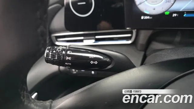 Hyundai Elantra Hybrid, фото 2