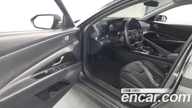 Hyundai Elantra Hybrid, фото 10