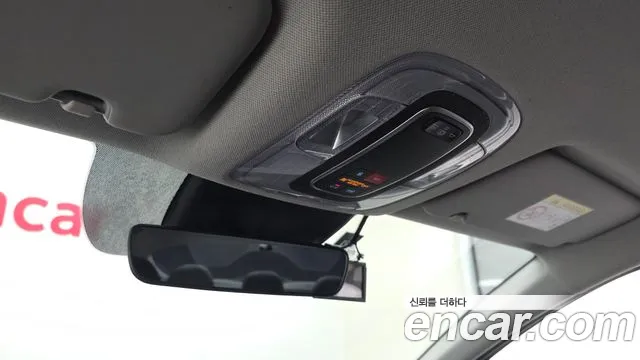Hyundai Elantra Hybrid, фото 11