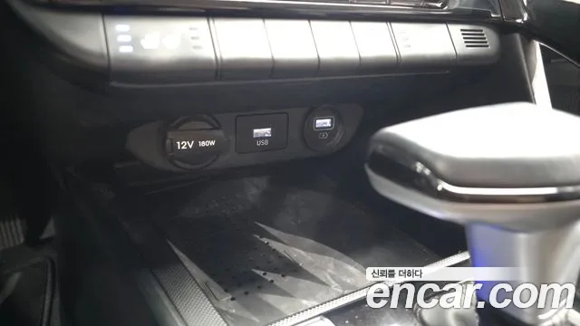Hyundai Elantra Hybrid, фото 20
