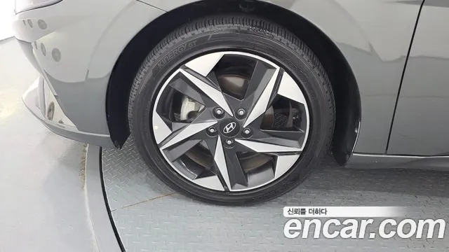 Hyundai Elantra Hybrid, фото 29