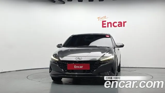 Hyundai Elantra Hybrid, фото 1