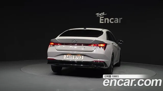 Hyundai Elantra Hybrid, фото 26