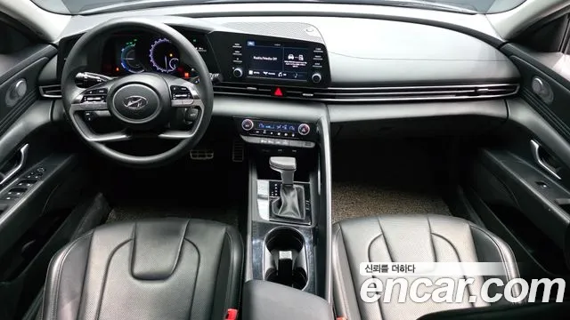 Hyundai Elantra Hybrid, фото 3
