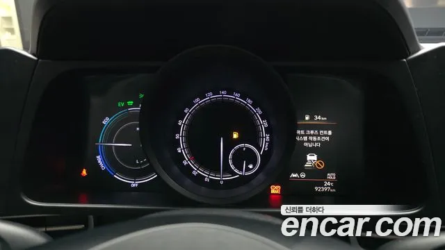 Hyundai Elantra Hybrid, фото 23