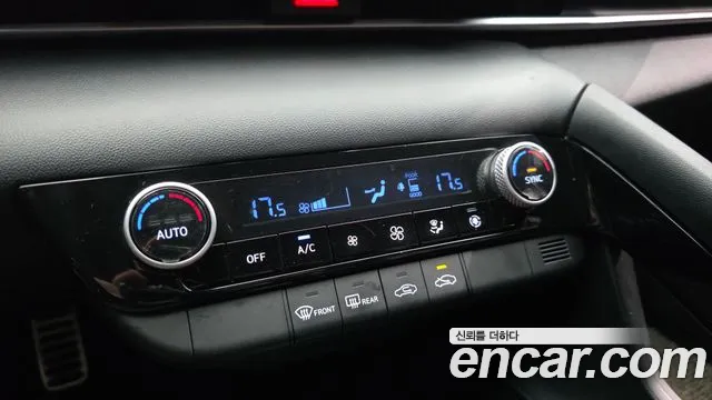 Hyundai Elantra Hybrid, фото 10