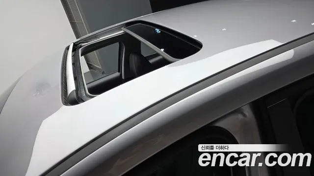 Hyundai Elantra Hybrid, фото 2