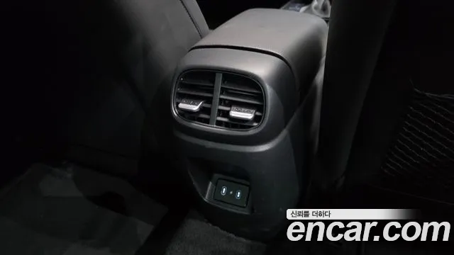 Hyundai Elantra Hybrid, фото 21