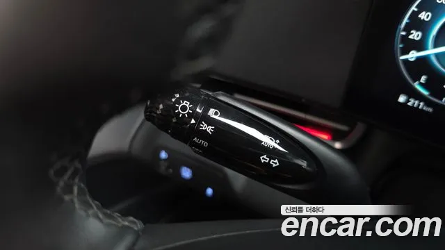 Hyundai Elantra Hybrid, фото 6