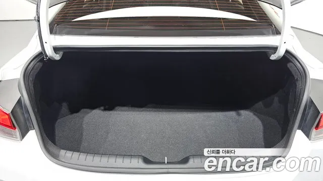 Hyundai Elantra, фото 11
