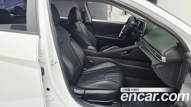 Hyundai Elantra, фото 17