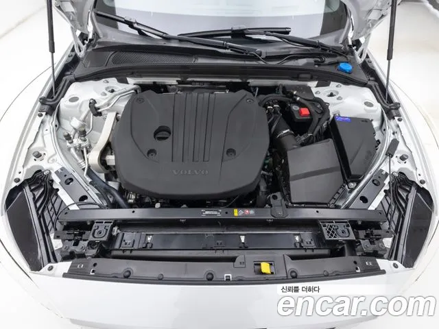 Volvo V60 Cross Country, фото 6