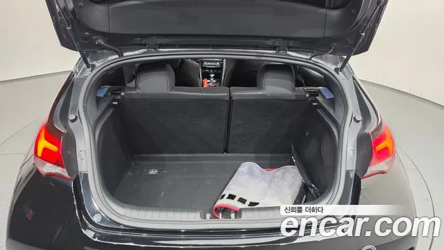 Hyundai Veloster, фото 18