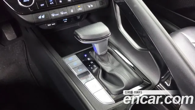Hyundai Elantra Hybrid, фото 21