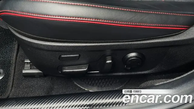 Kia Stinger, фото 28