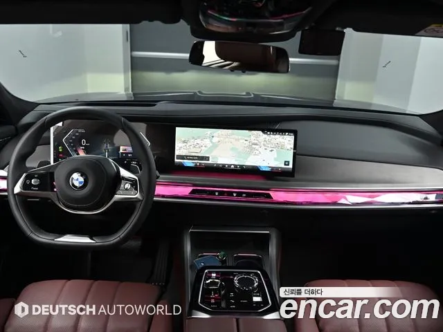 BMW 7 Series (G70), фото 13
