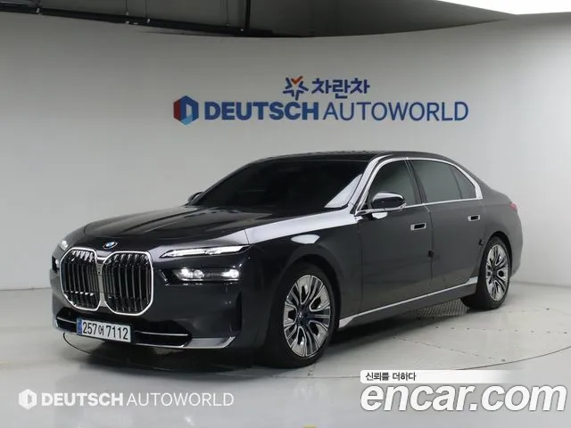 BMW 7 Series (G70), фото 25