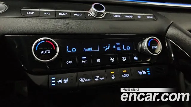 Hyundai Elantra Hybrid, фото 18