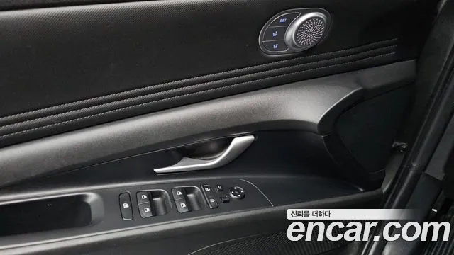 Hyundai Elantra Hybrid, фото 4