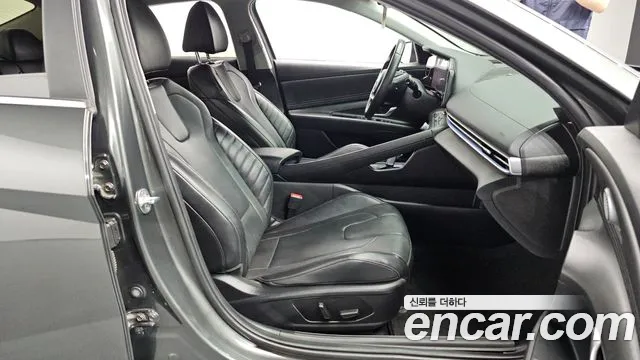 Hyundai Elantra Hybrid, фото 6